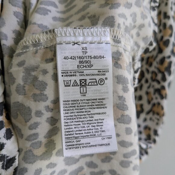 NWT GAP Sheath Dress XS Cheetah Animal Print V Neck Rayon Relaxed T Shirt Dress - Picture 5 of 8